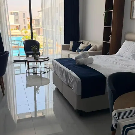Modern With Pool * Dherinia