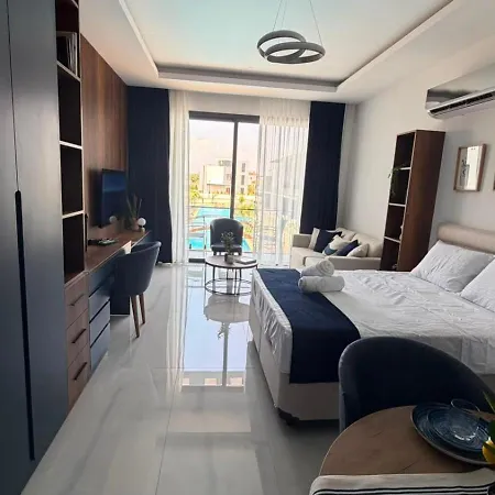 Modern With Pool דירה Dherinia